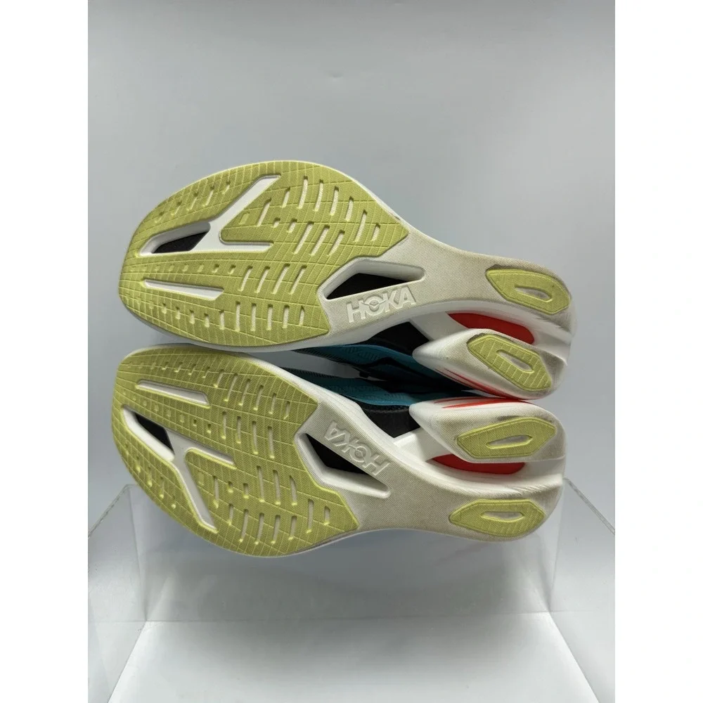 Hoka One One hoka one